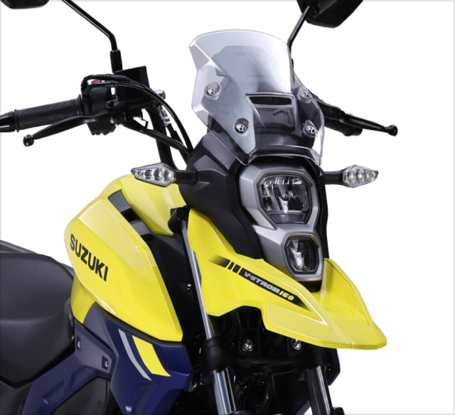 Beak Like Front Fender and Adventure Sporty Graphics